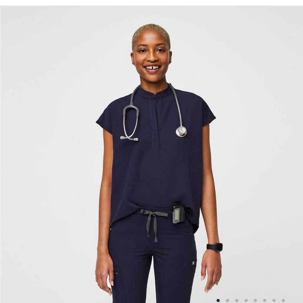 FIGS Rafaela Oversized Scrub Top™ navy blue medium